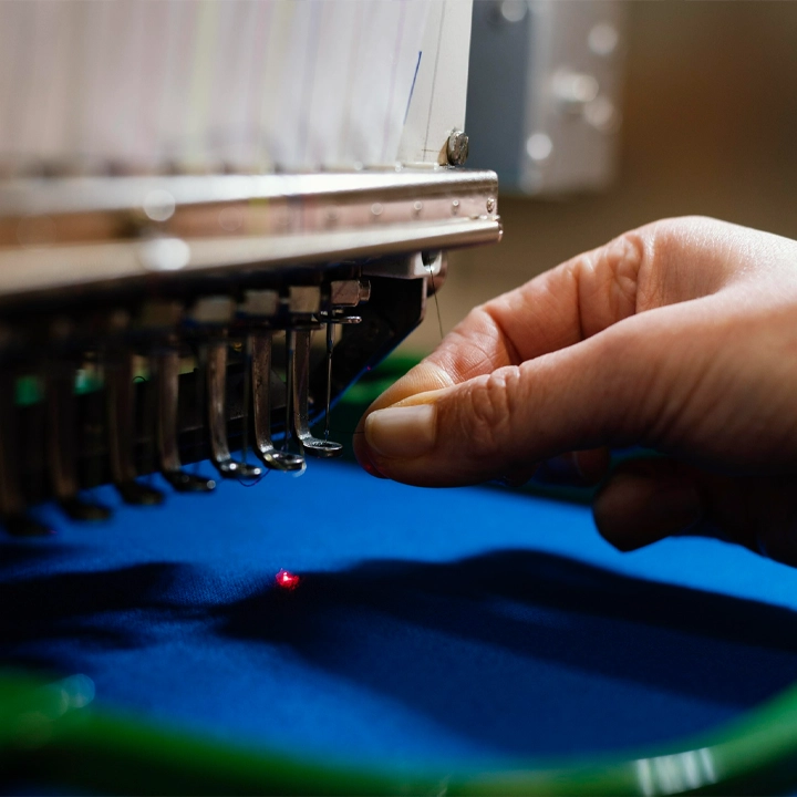 Logo Baskı ve Nakış Uygulamalı İş Kıyafetleri